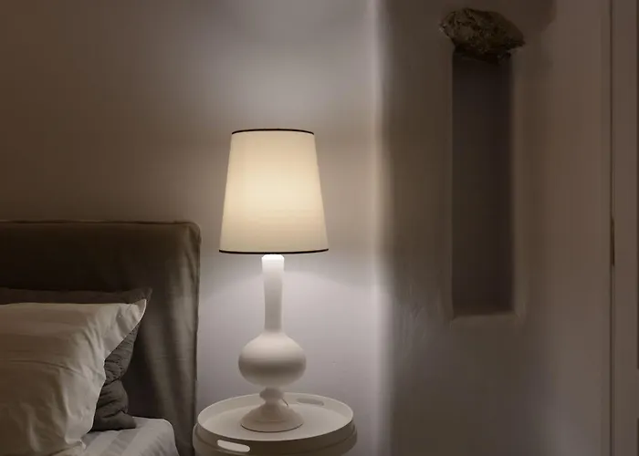 Ammonite With Heated Pool By Diles * 普沙罗