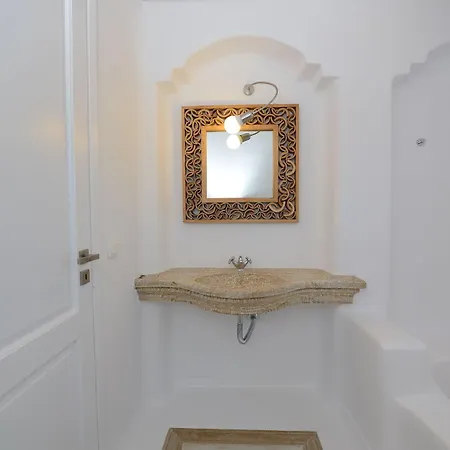 Ammonite With Heated Pool By Diles *