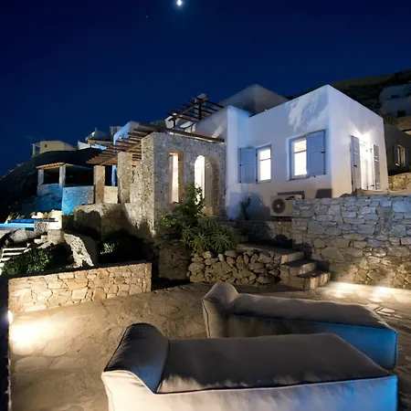 Ammonite With Heated Pool By Diles *