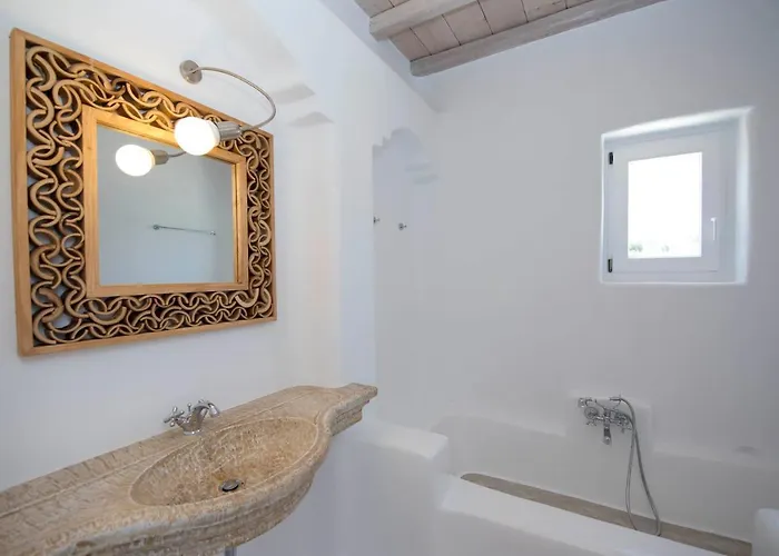 Vila Ammonite With Heated Pool By Diles Psarou (Mykonos)